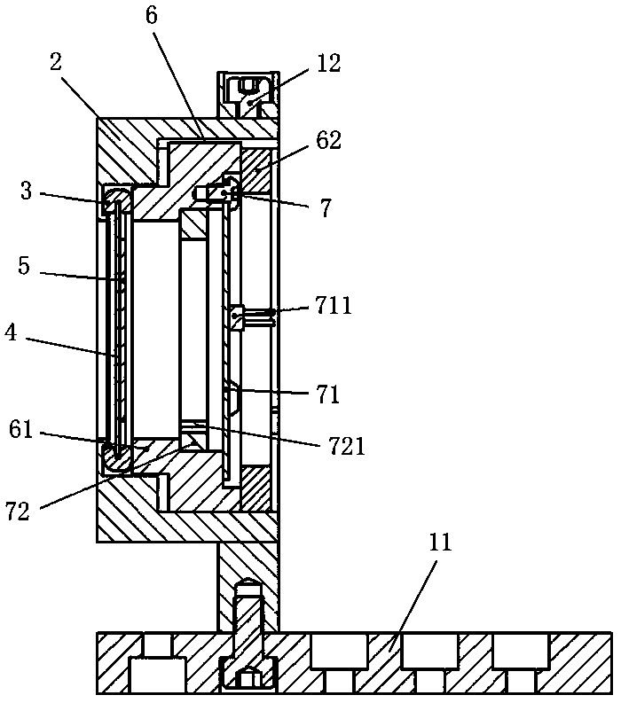 Transverse piezoelectric driving deformation mirror and the assembling method thereof