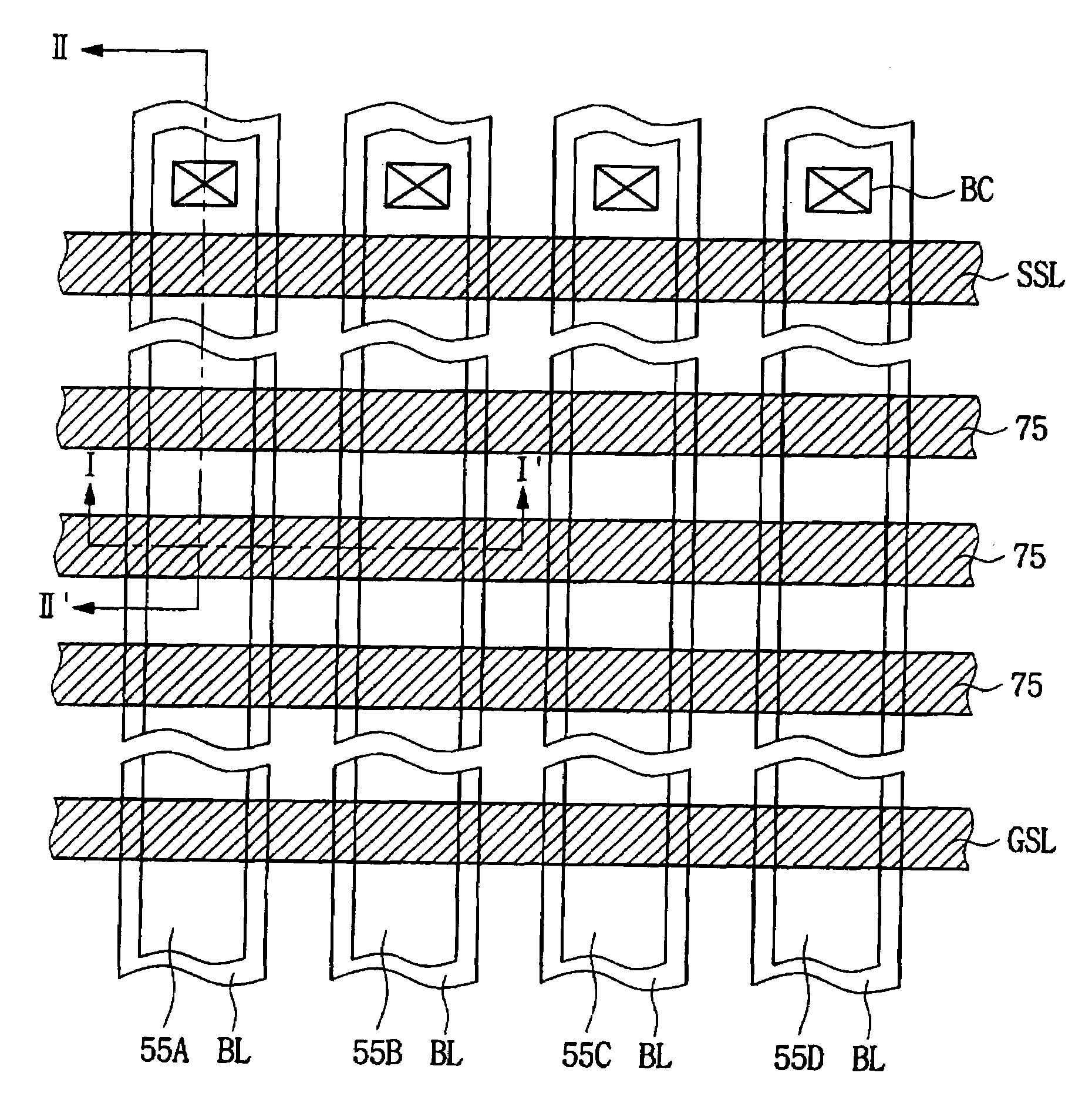 Non-volatile memory device having separate charge trap patterns and method of fabricating the same