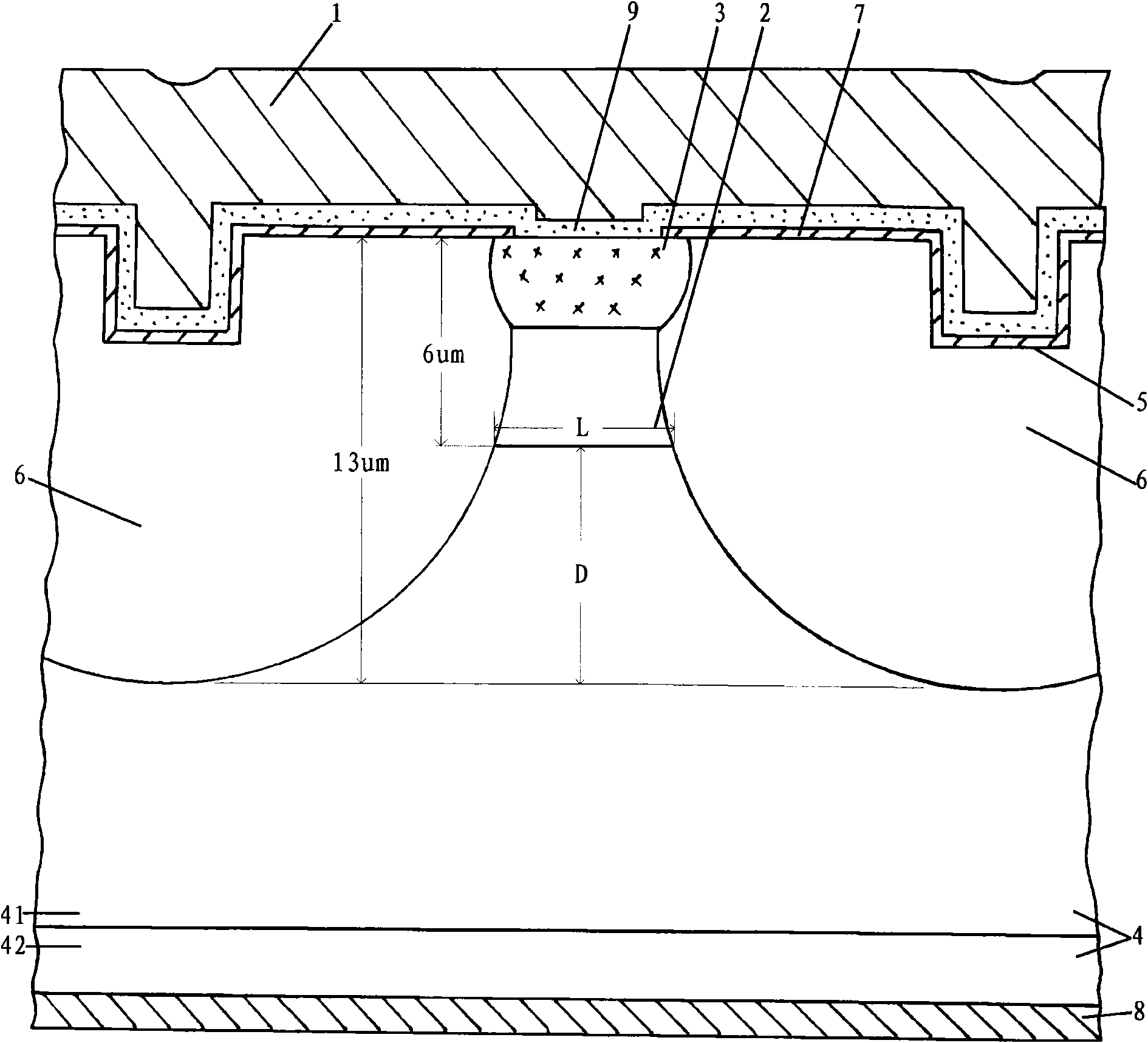 Gate associated transistor with grooved gate polysilicon structure