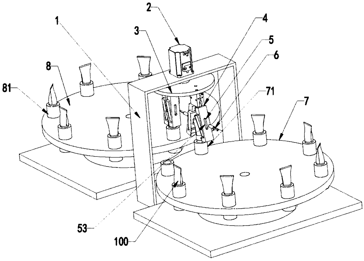 Reversing device capable of grabbing and placing