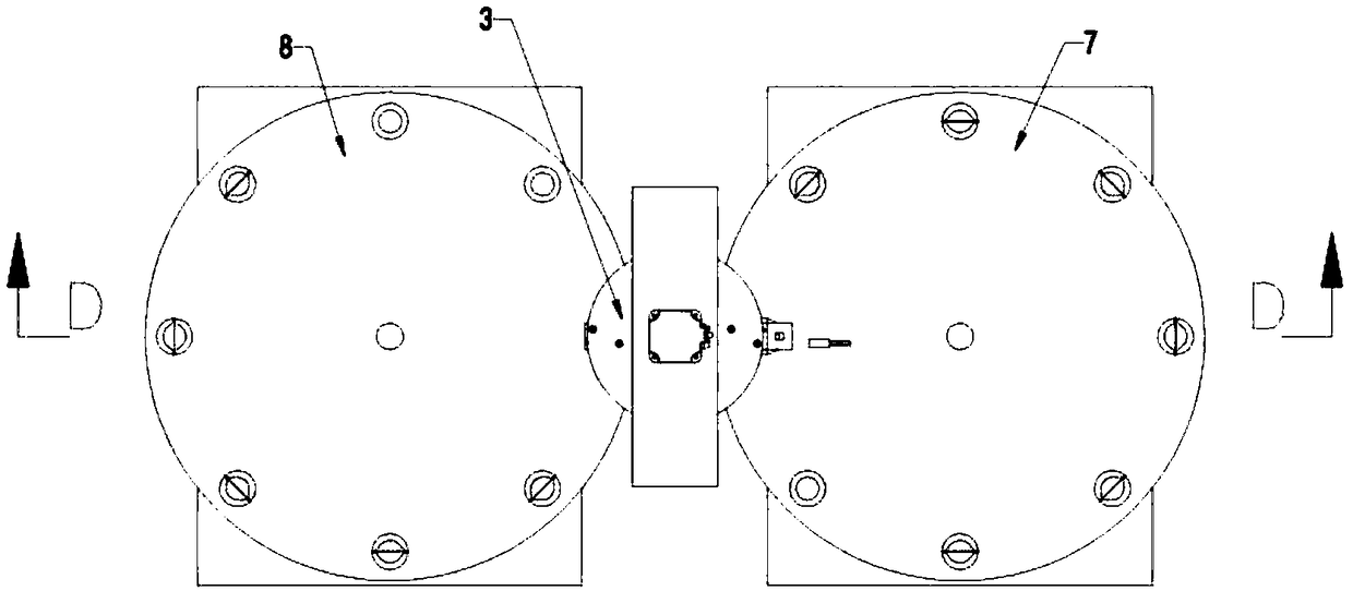 Reversing device capable of grabbing and placing