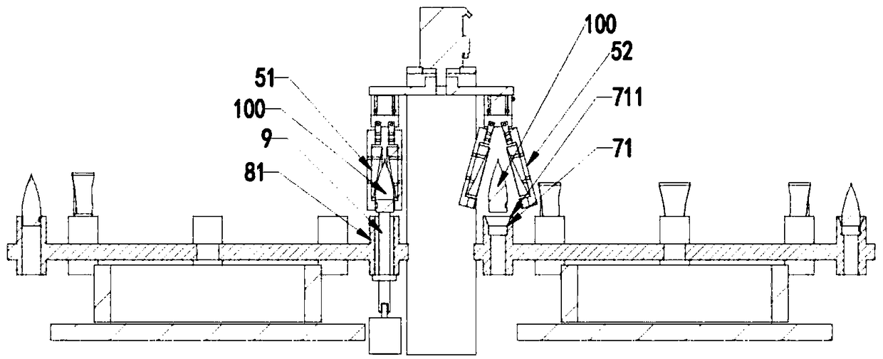 Reversing device capable of grabbing and placing