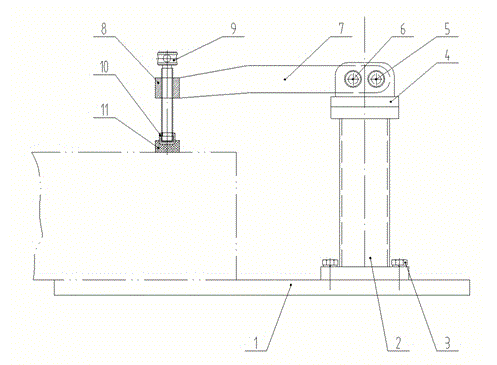 Plug pin turnover type compressing device