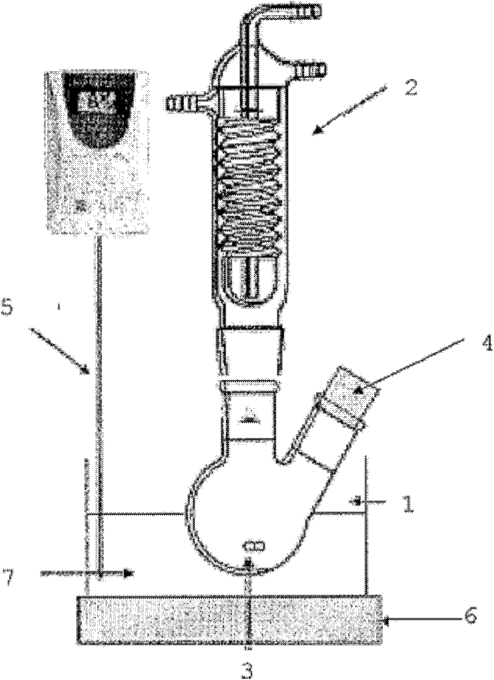 Load type solid catalyst for heterogeneous phase Fenton system and application thereof in water treatment