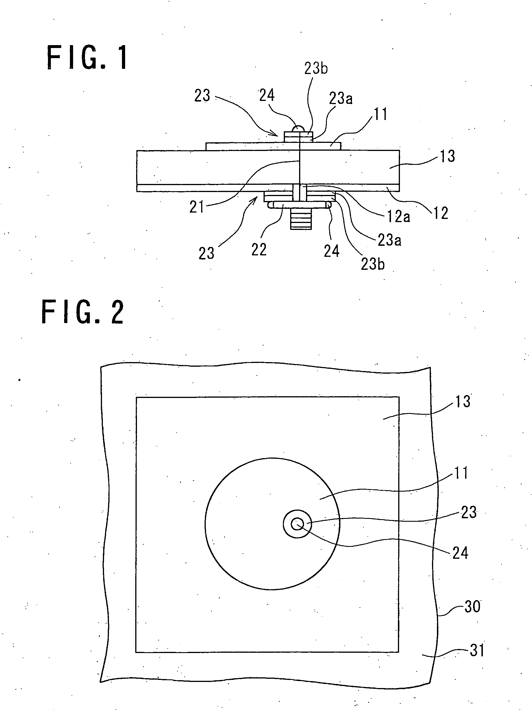 Microstrip Antenna and Clothed Attached with the Same