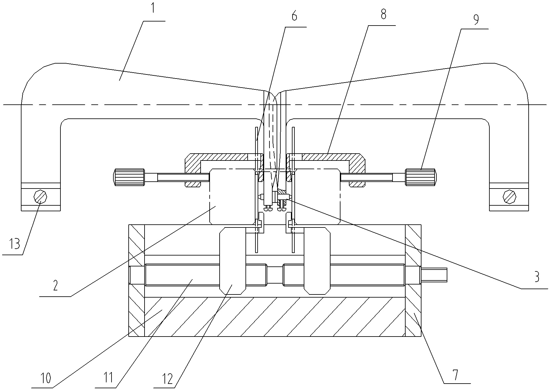 A method and device for measuring span distance of cylindrical spur involute spline ring gauge