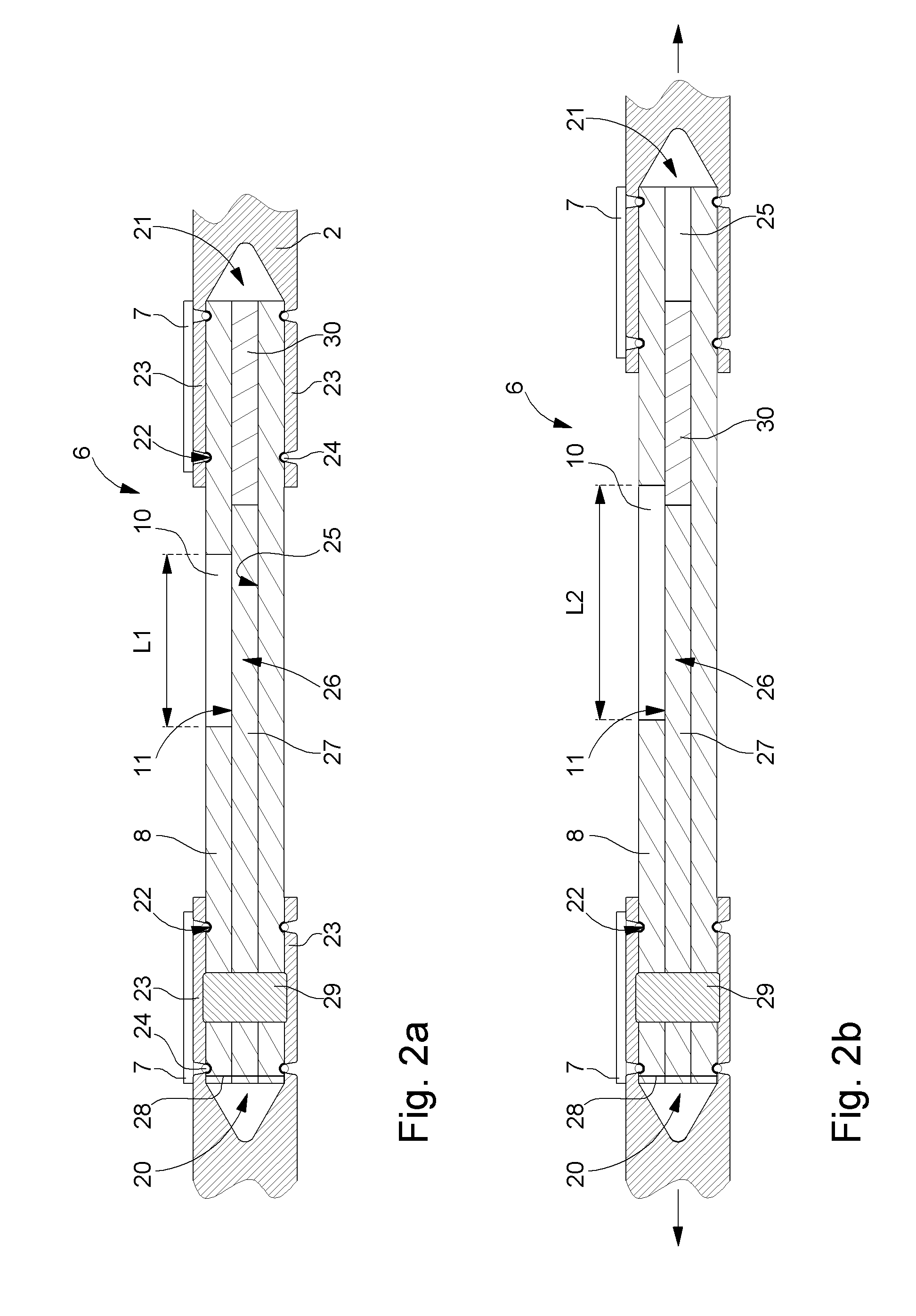 Element for indicating the fastening tension of a band, particularly for a bracelet for a portable device