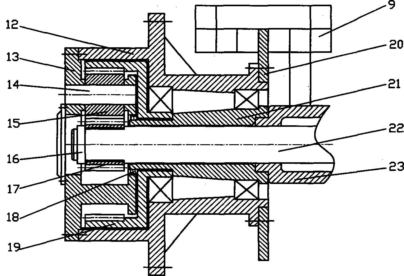 Four-wheel drive grass grasping machine with wheel-side reducers