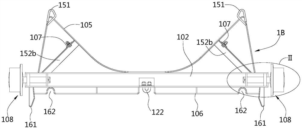 Wheel track belt conveyor and trailer thereof