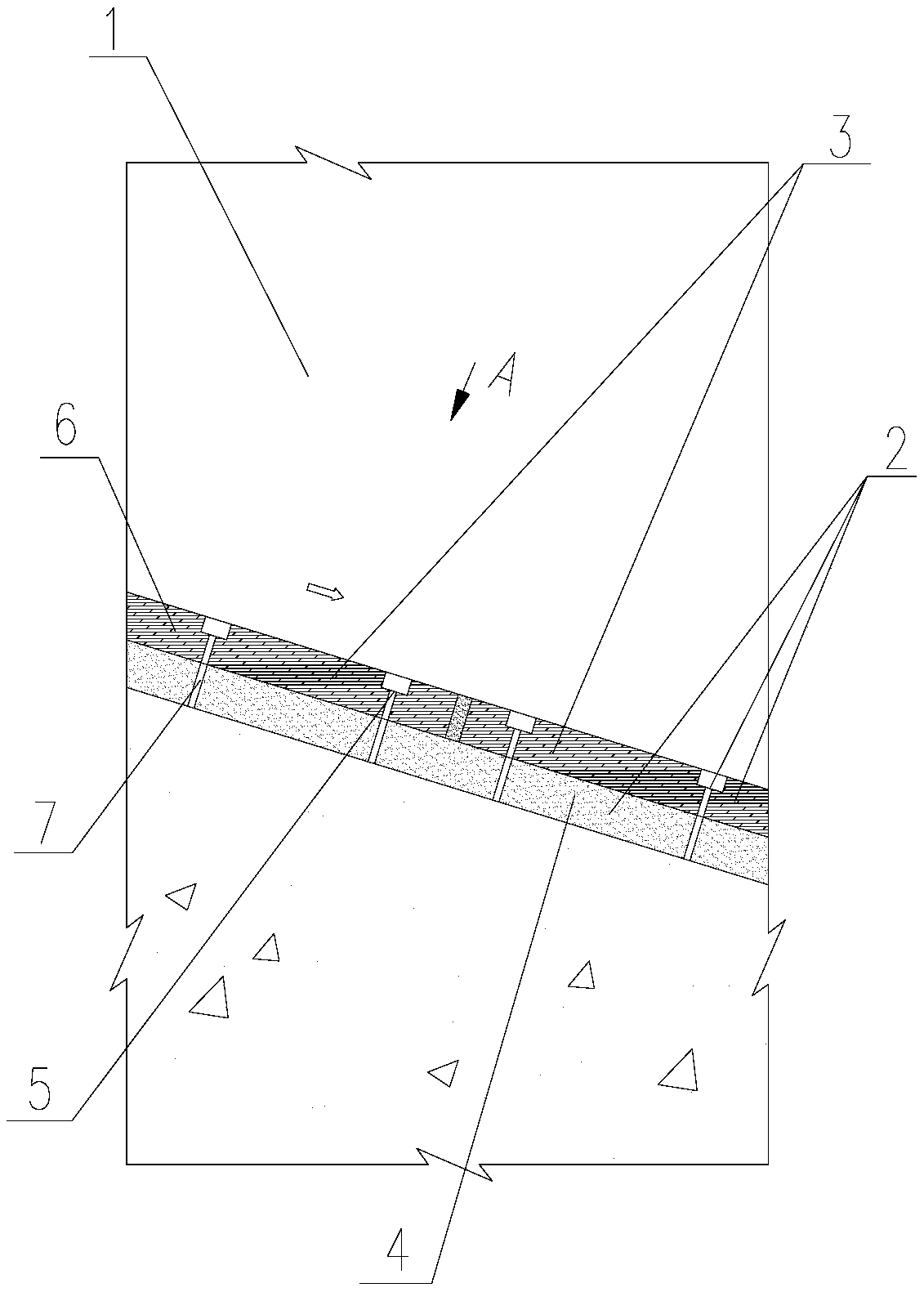 Overflowing channel for water conservancy and hydropower engineering and construction method thereof