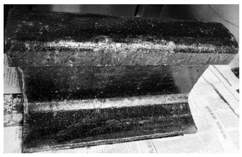 Water-based transparent corrosion-resistant coating steel rail and preparation method thereof