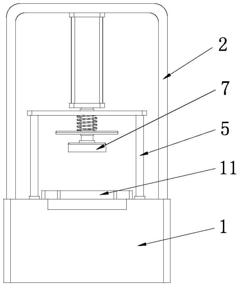 Self-protection type hydraulic equipment