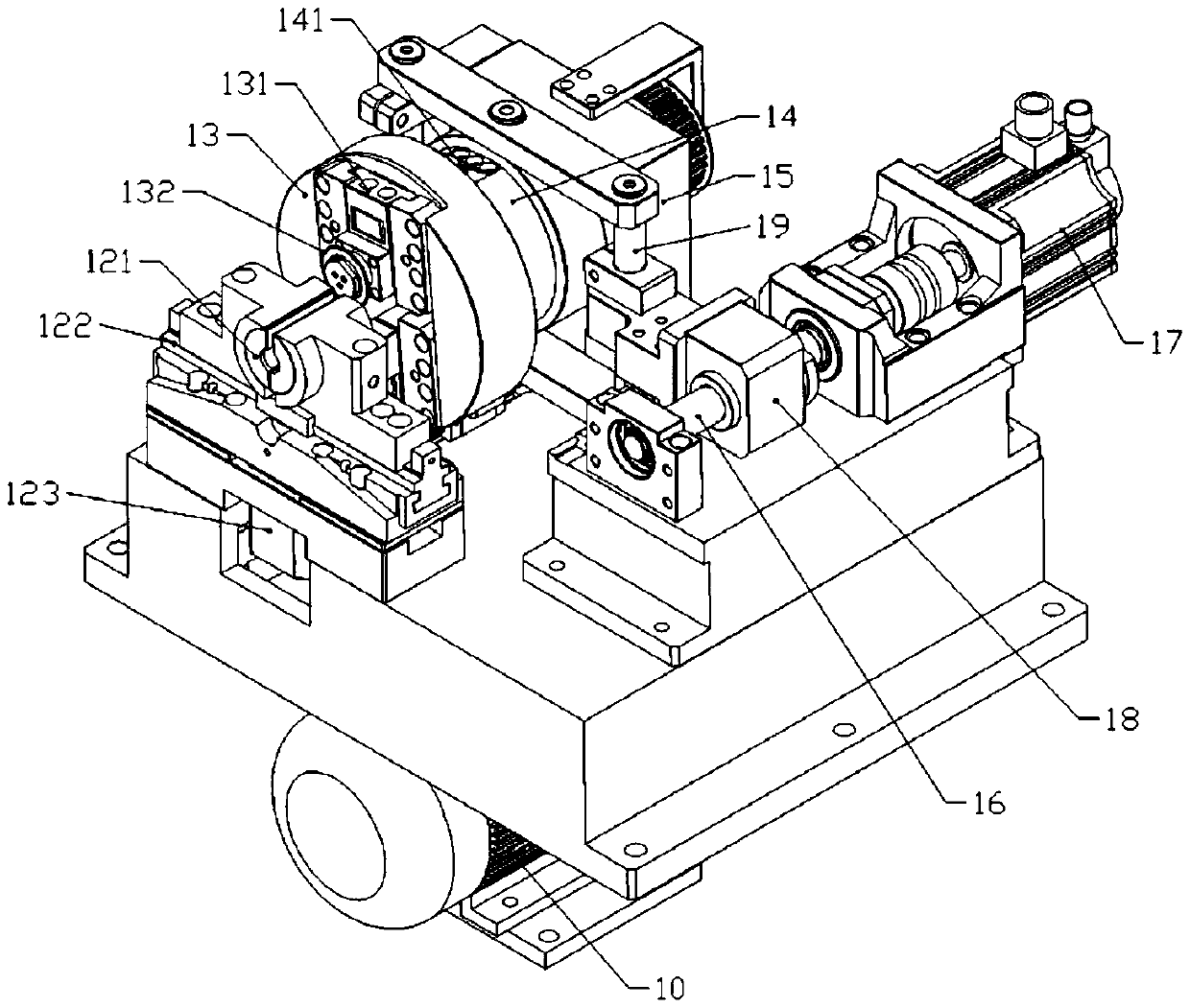 Chip-free pipe cutter with adjustable cutting length