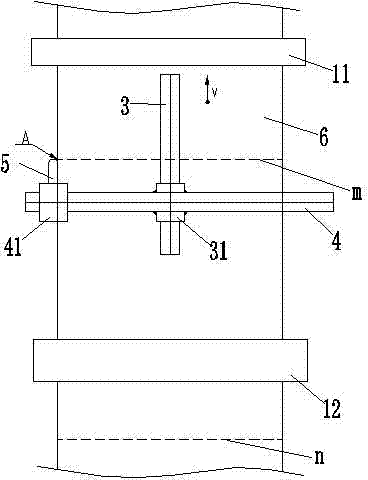 Paper membrane compound product cutting device and cutting method