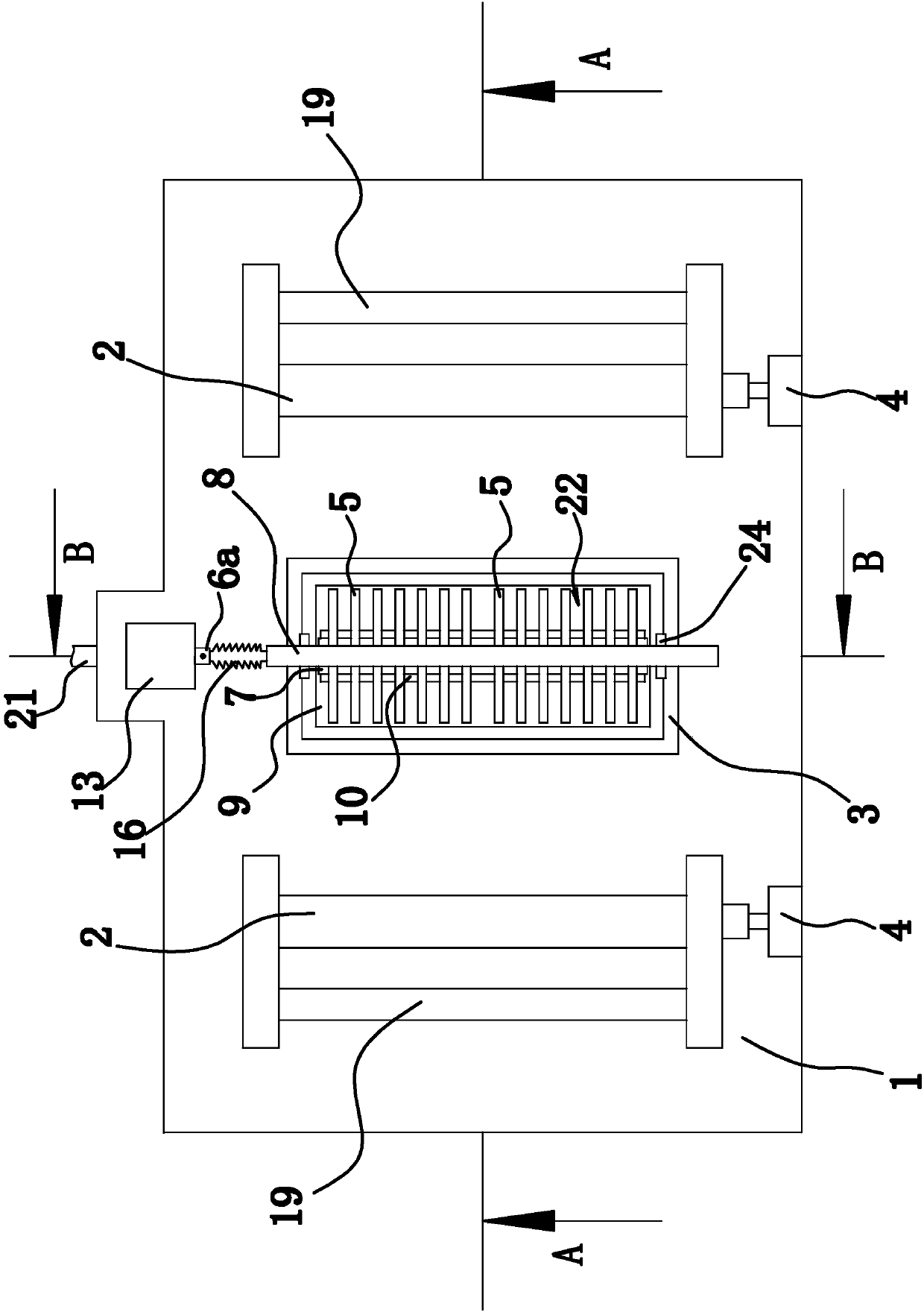 Yarn impurity removing device in warp guide device of warp knitting machine