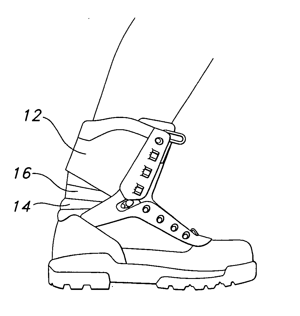 Footwear upper with flexible collar assembly