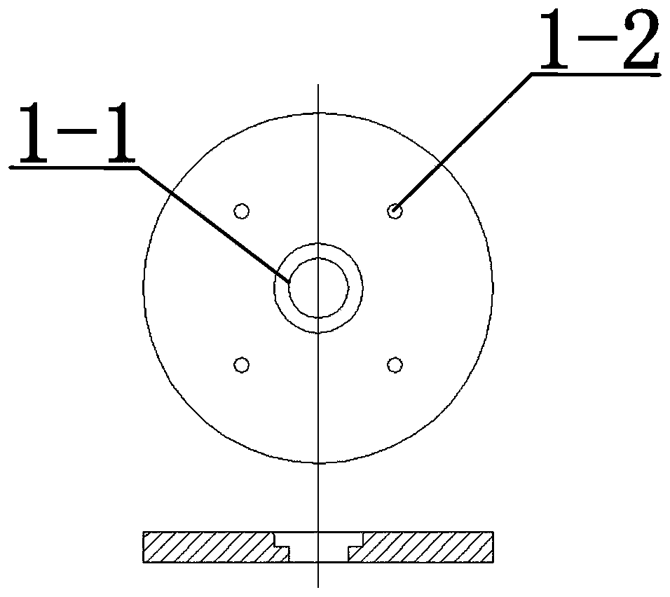 Explosive stress testing device based on multiple pulse tests