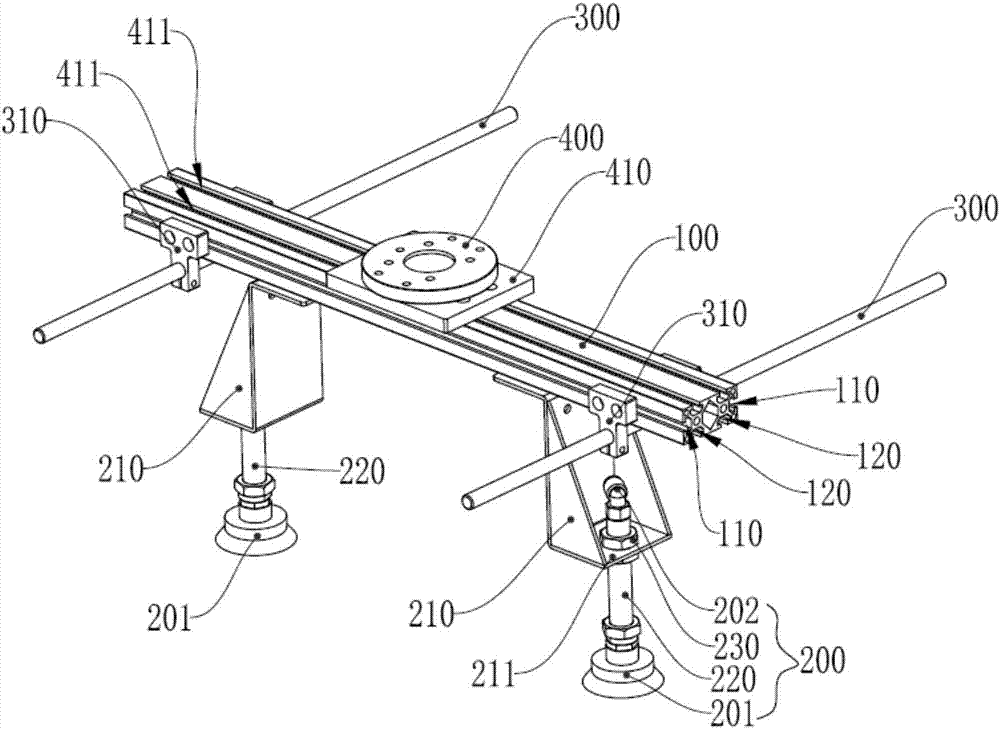 Water tank feeding and discharging clamp and method for machining water tank with same