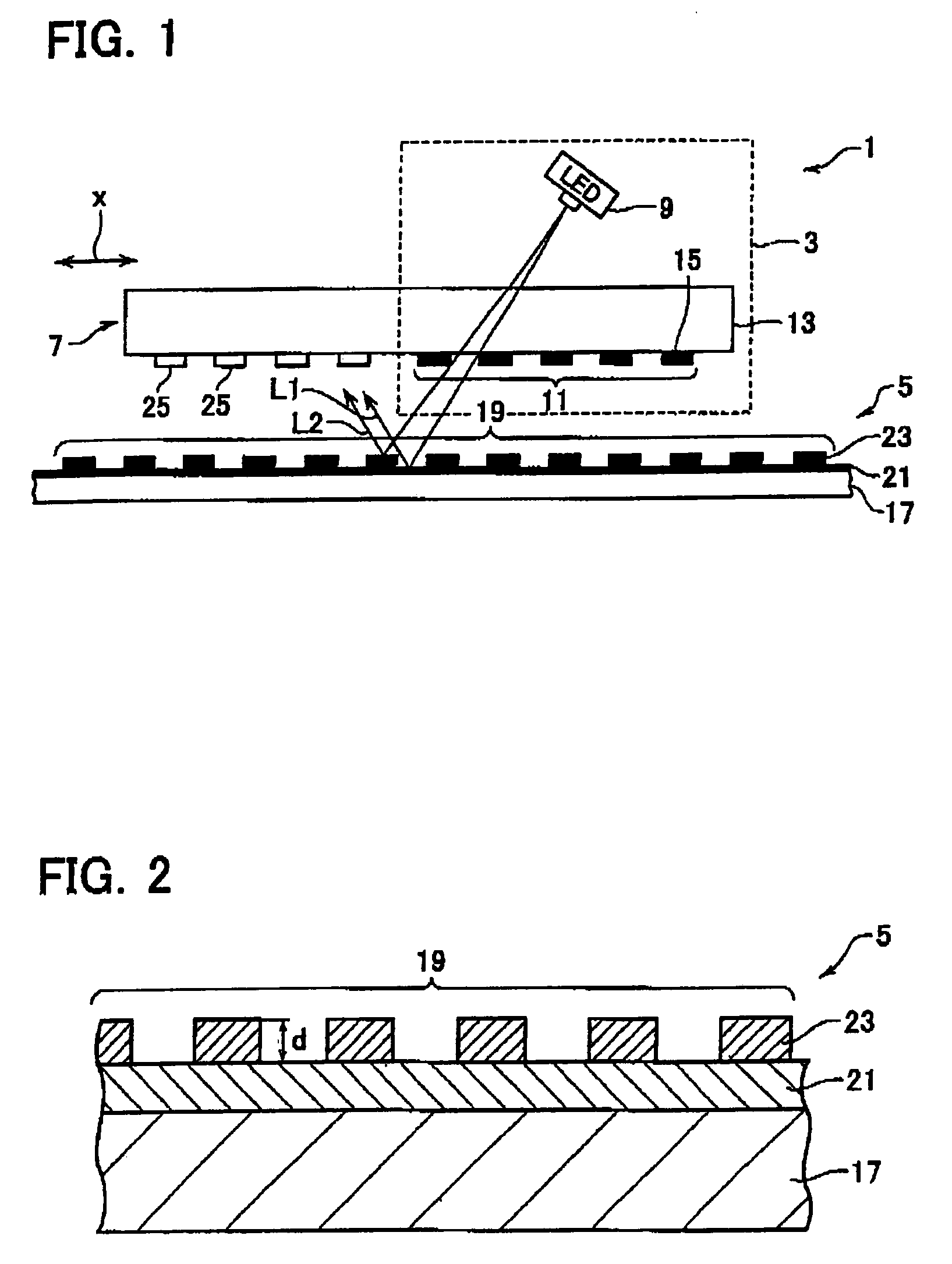 Photoelectric encoder and method of manufacturing scales