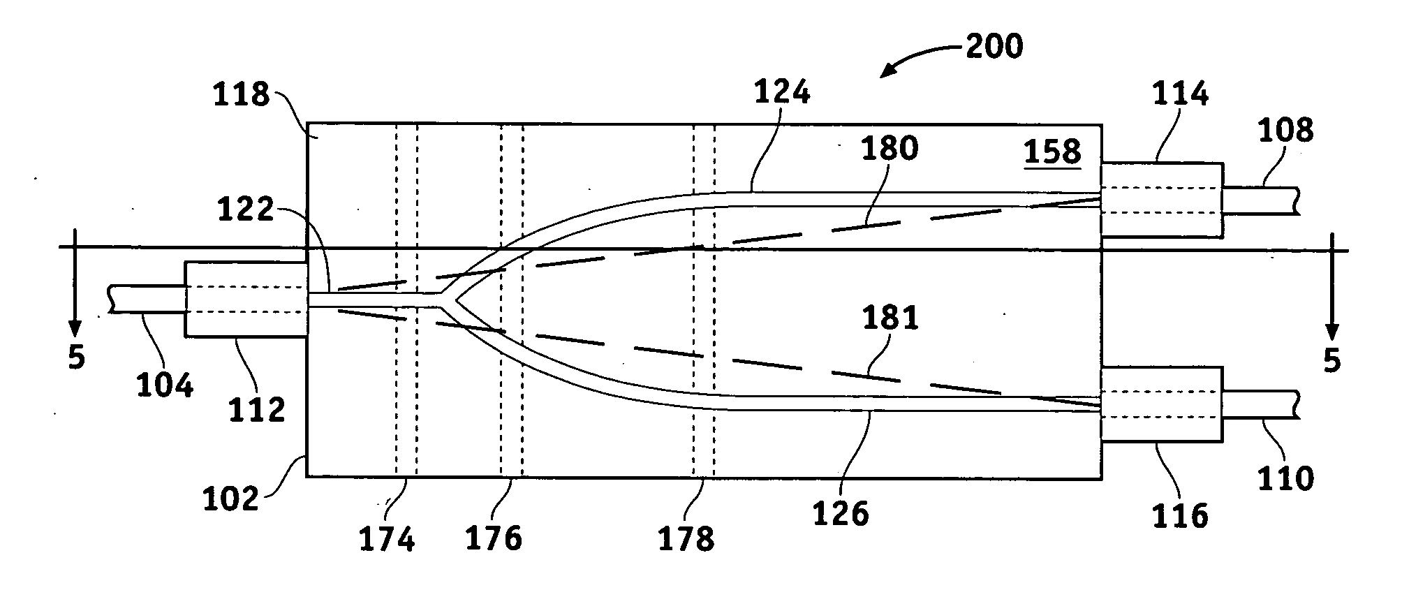 Waveguide device having improved spatial filter configurations