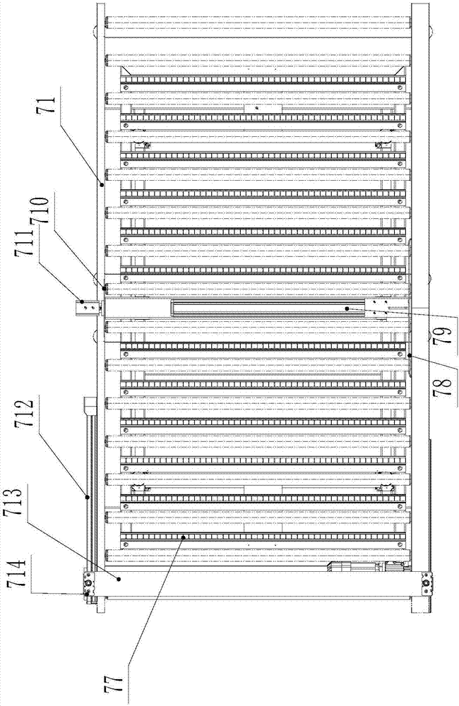 Automatic insulated cotton feeding robot for producing solar collector