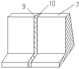 Slope protecting method based on slope with soil layer as upper part and rock layer as lower part