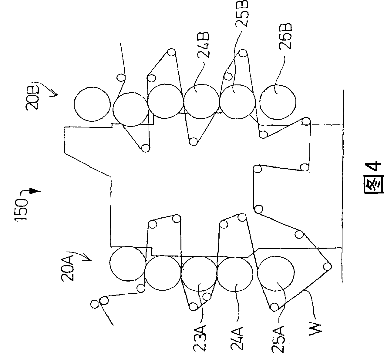 Method in a multiroll calender, a multiroll calender and a method for loading a calender roll of a multiroll calender and a multiroll calender