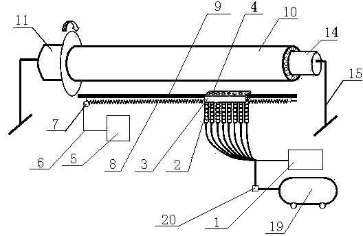 Automatic sand blasting device for outer surface of bushing