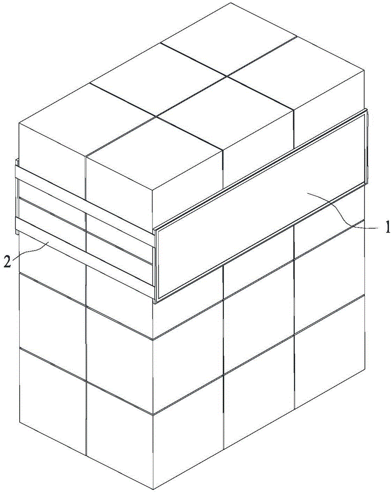 Cargo packaging device and packaging method using same