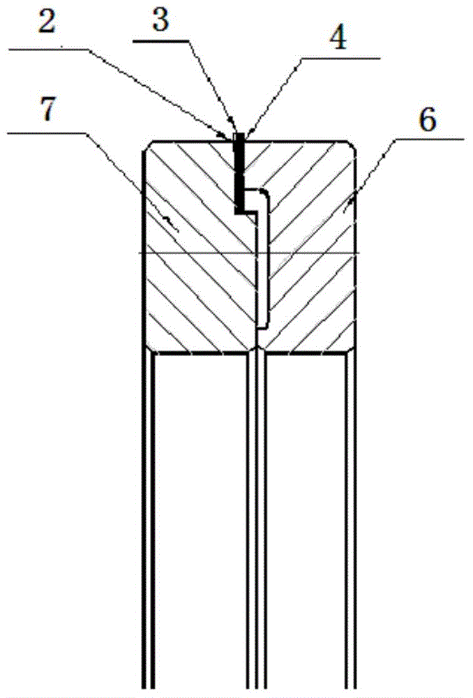 A non-contact brush seal and its manufacturing method