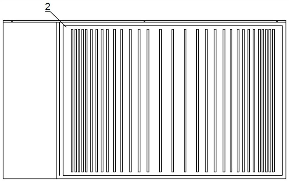 Flow-equalizing positive-pressure single-row solar/air energy evaporation heat collector