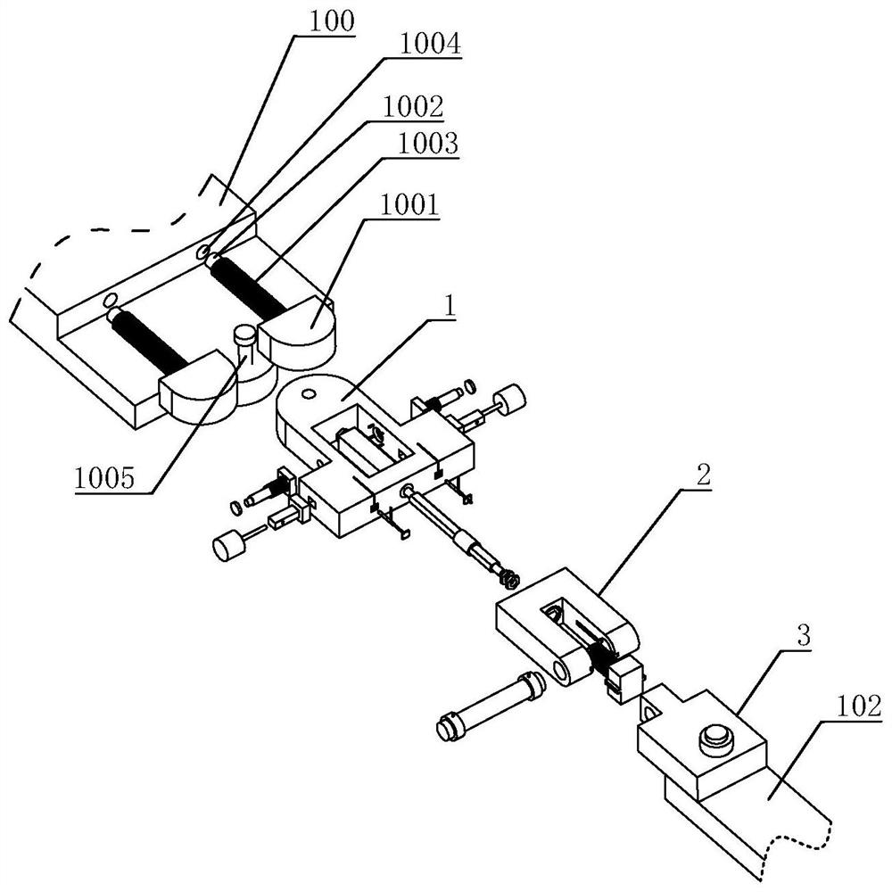 A disc tractor with elastic buffer