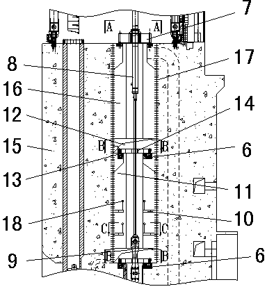 Maintenance method for emergency gate of low-head gate dam and gate dam structure