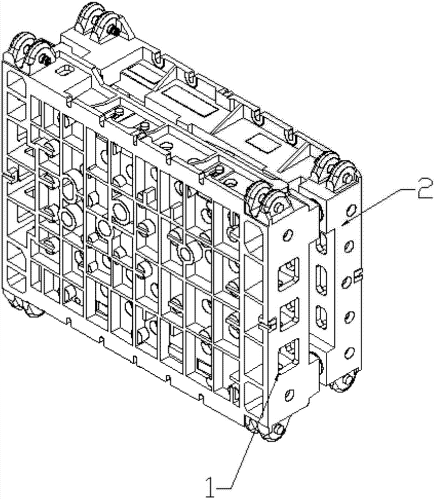 Combined type punching die