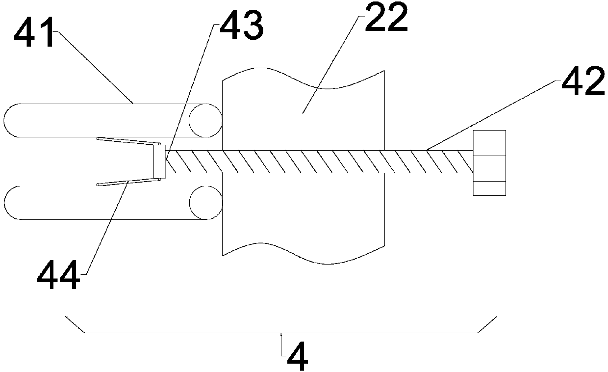 Pipe fixing machining platform based on clamping fixation