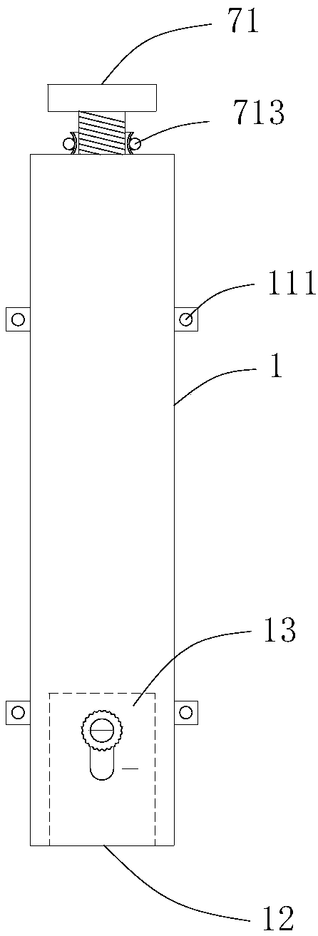 Simple real-time detection device for perpendicularity of vertical template