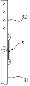 Greenhouse light replenishing device with movable light source