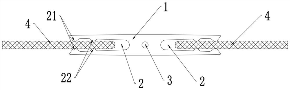 Bidirectional stacked high-current plug terminal and connector with same