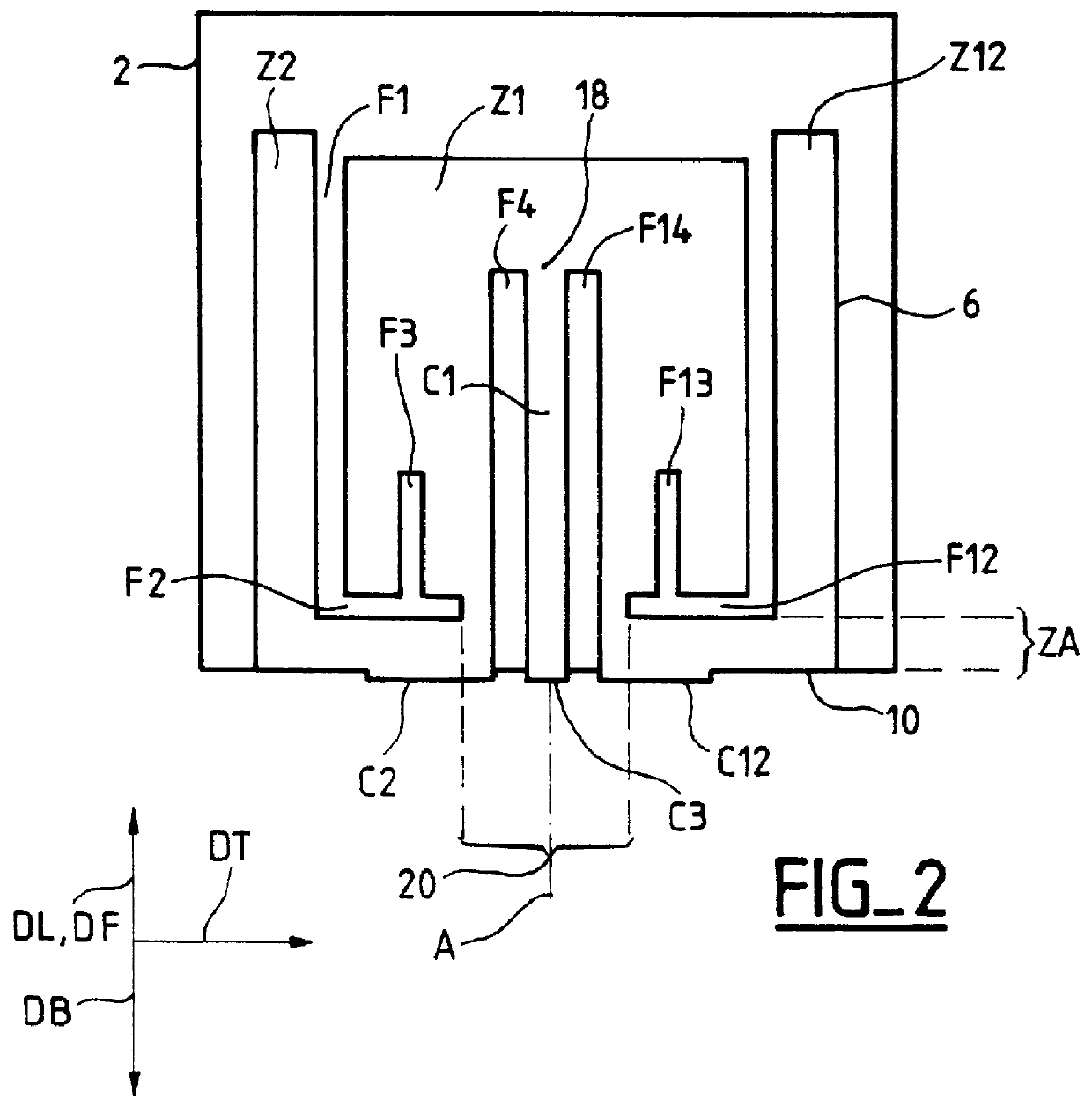 Microstrip antenna and a device including said antenna