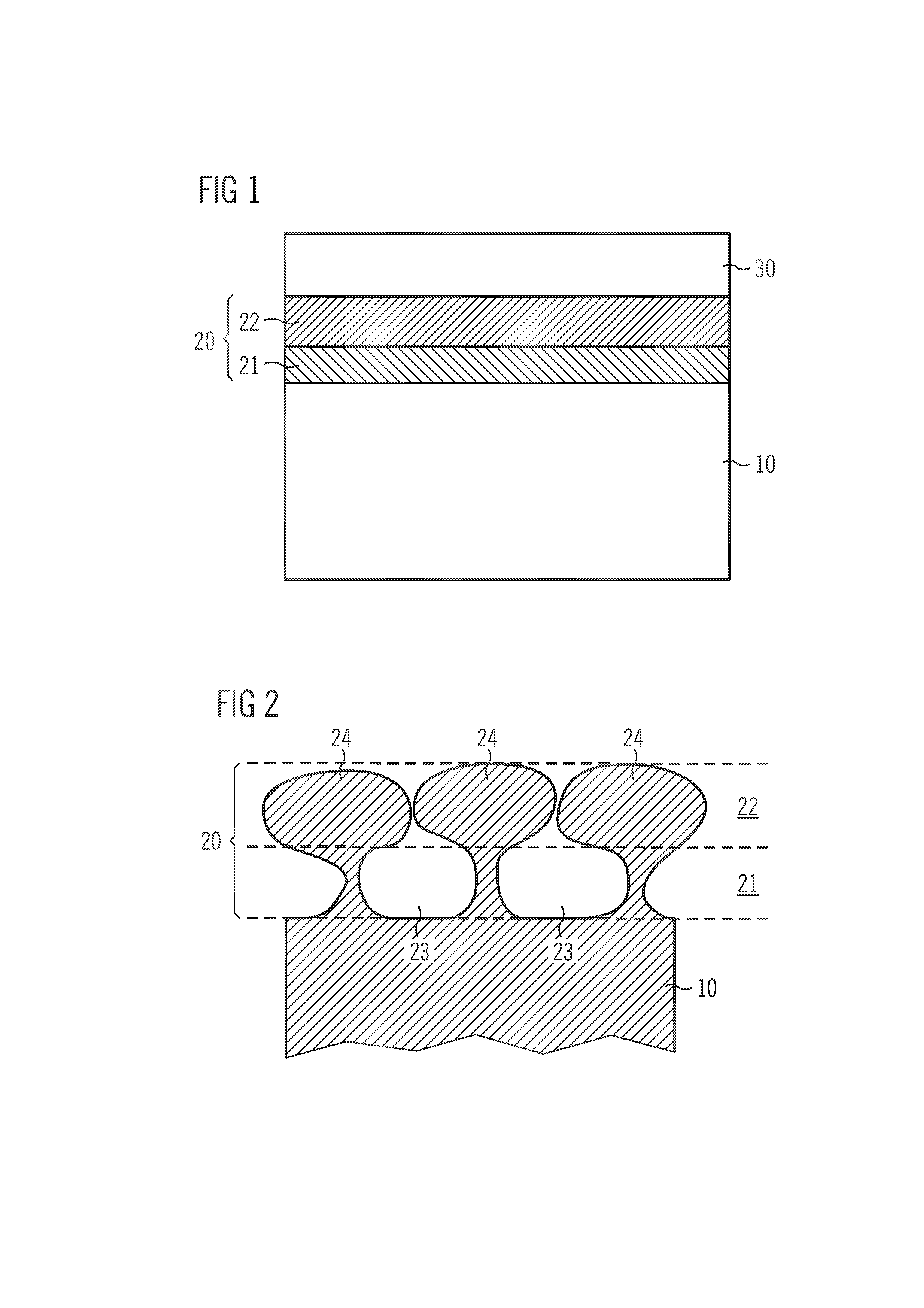 Plastic Substrate having a Porous Layer and Method for Producing the Porous Layer