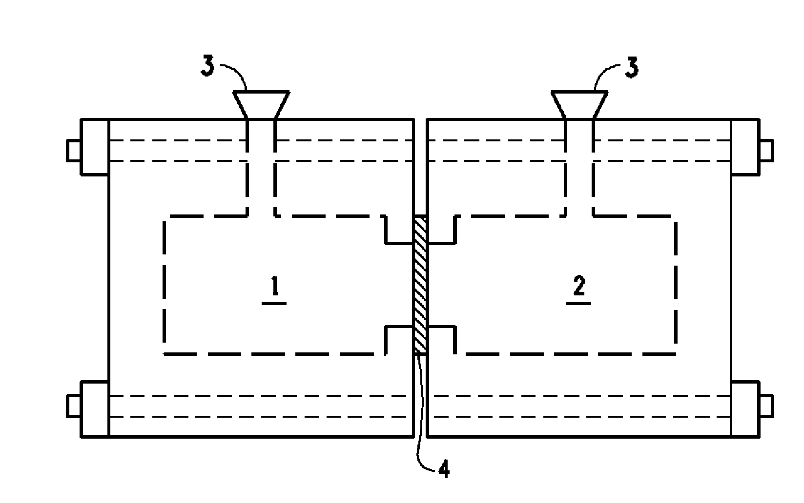 Flow battery having a separator membrane comprising an ionomer