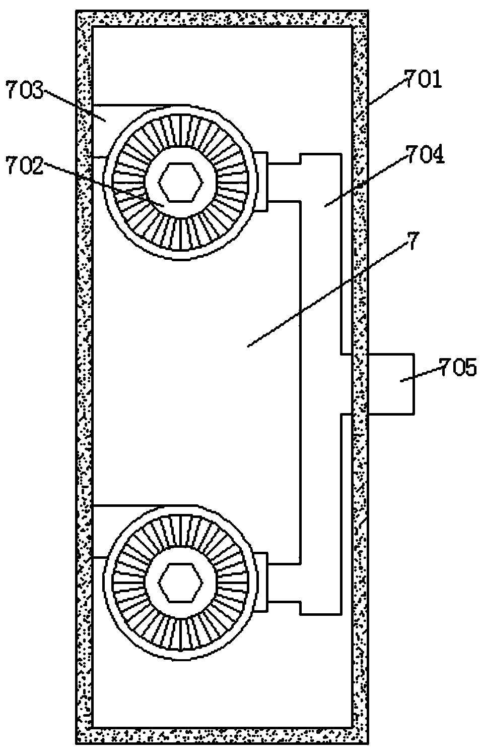 Agricultural straw smashing device