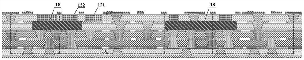 Airtight high-thermal-conductivity LCP packaging substrate and multi-chip system-in-package structure