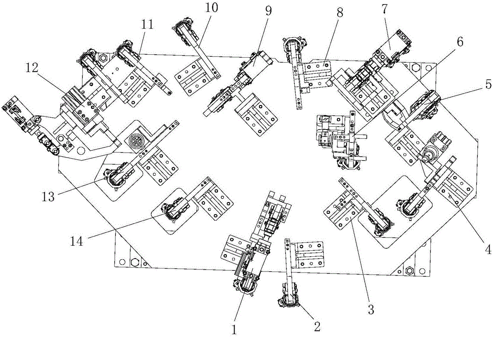 Synchronous drive fixture for automobile side coaming processing