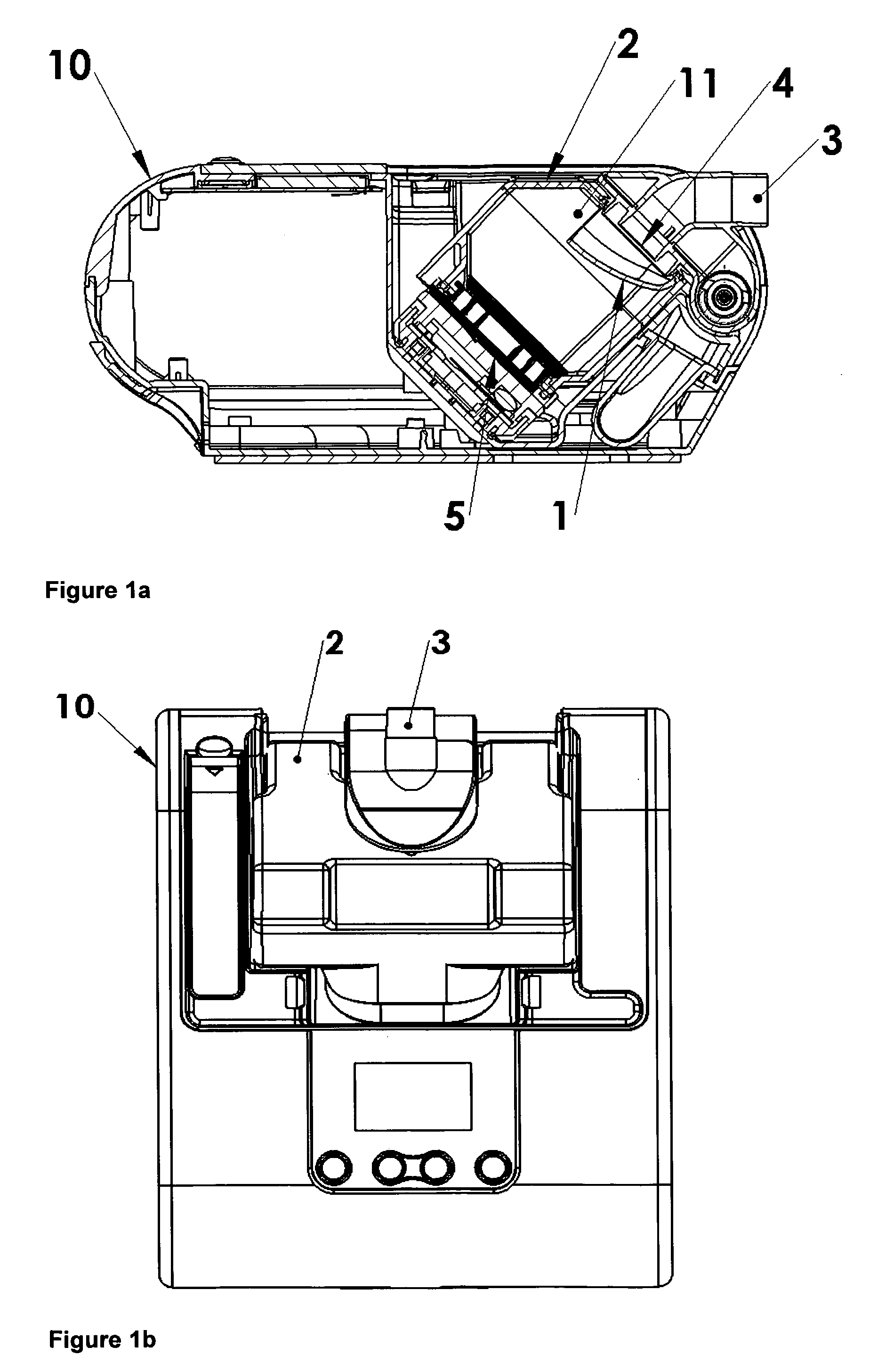 Water reservoir baffle