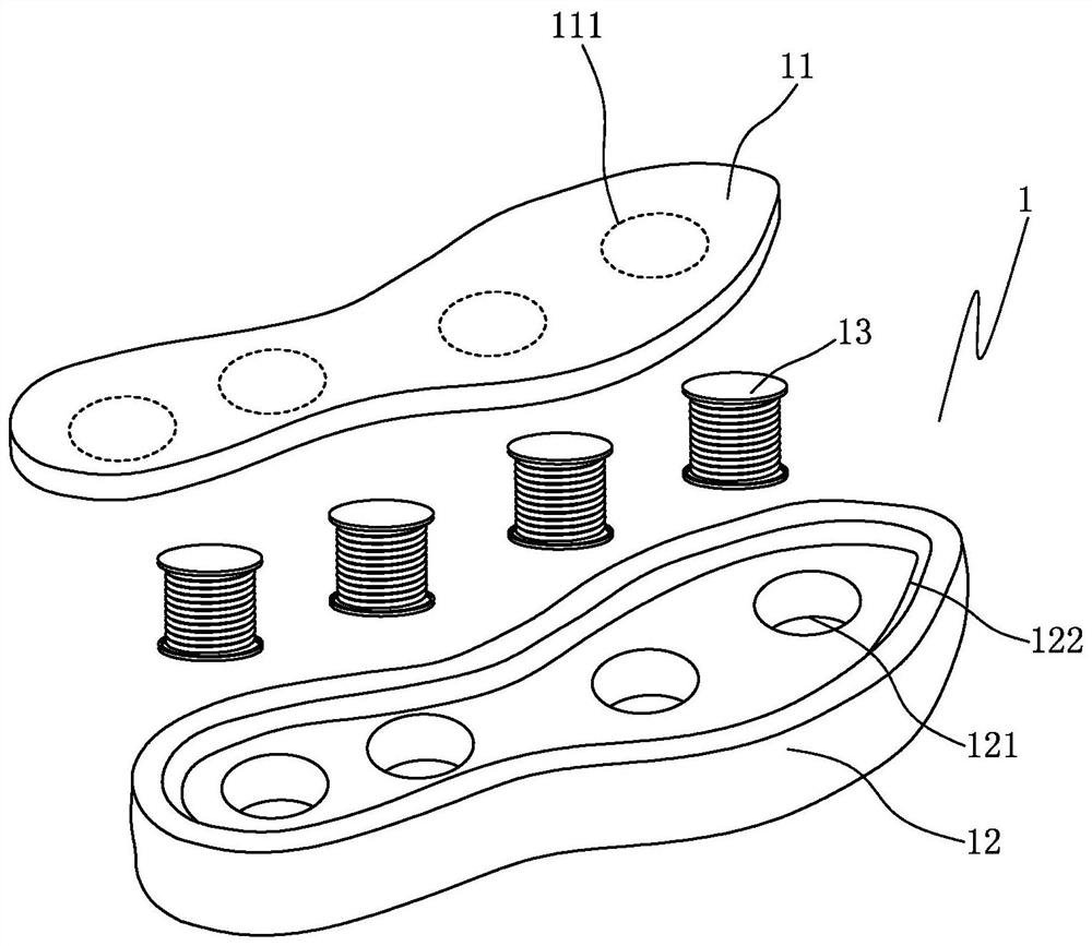 A preparation process for flat foot orthopedic shoes in growth period