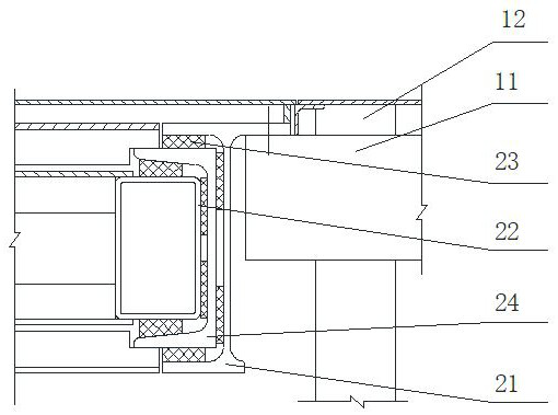 Offset-type reducing device for wind power tower hoisting construction platform telescopic section