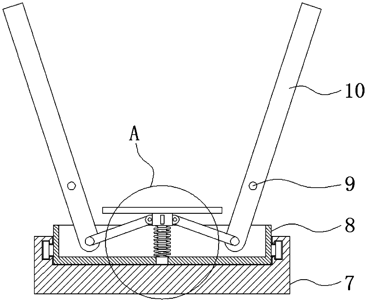 Conveying mechanism of automatic feeding machine for plastic tableware packaging