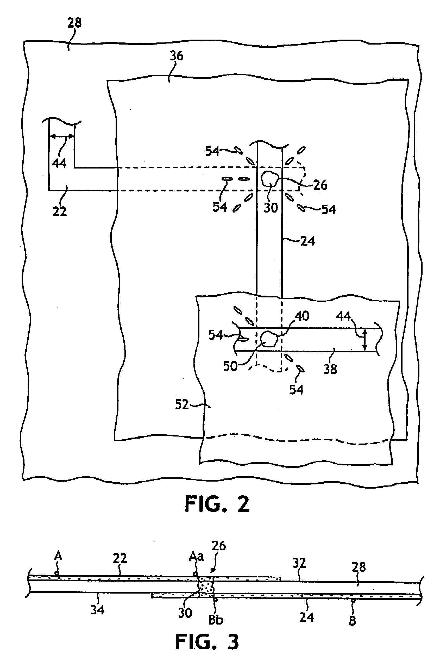 Electrical conductivity bridge in a conductive multilayer article