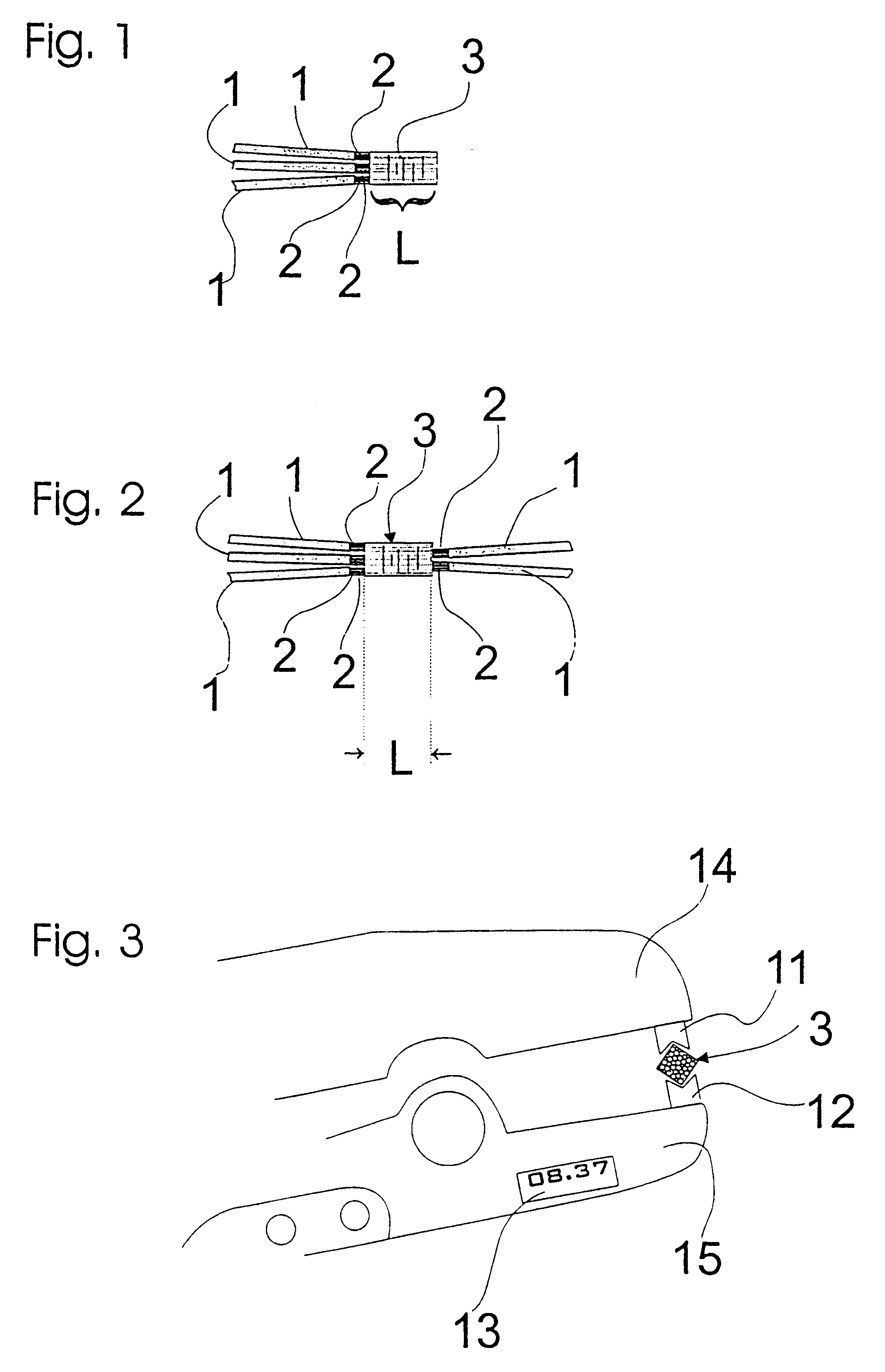 Testing method for non-destructive testing of a welded connector, a testing device and an ultrasonic welding apparatus having such a device